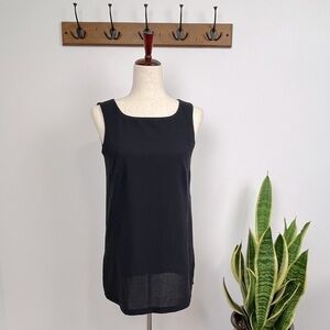 Basler Navy Blue Long Sleeveless Suit Top. Size 36. #680
